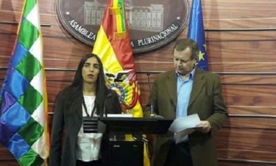 Los titulares del Legislativo conversaron ayer con el rector de la universidad alteña. Foto: EL DEBER