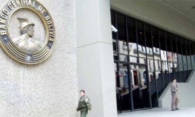 Fachada del banco Central de Bolivia en la sede de Gobierno.