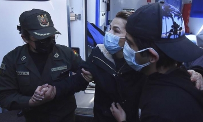 La expresidenta Jeanine Áñez ingresa a la cárcel luego de sus exámenes médicos, ayer. | APG
