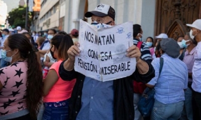 El sindicato indicó además que en el 82 % de los centros que vigila se practica la reutilización de las mascarillas.