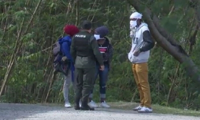 Familias haitianas de paso por Bolivia. 