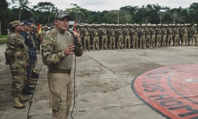 El ministro de Defensa, Luis Fernando López