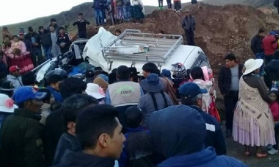 El minibús se dirigía a Omasuyos/Foto. RRSS