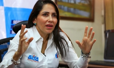 La candidata presidencial del movimiento Revolución Ciudadana (correísmo), Luisa González