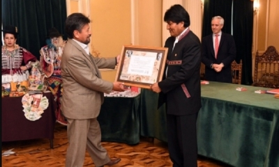 El presidente Evo Morales entregó el miércoles certificados de la declaratoria del los recurridos de la Alasita 