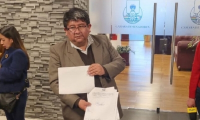 El Secretario General de la Cámara hizo la devolución.