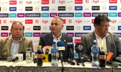 Fernando Costa (centro), presidente de la FBF, en la conferencia de prensa de este martes. | Captura FBF