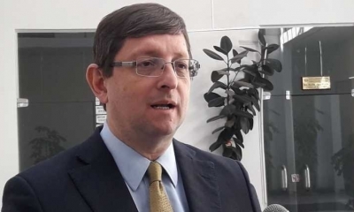 El senador Óscar Ortiz.