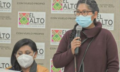 Al autoridad saliente y la electa junta por primera vez/Foto. RRSS