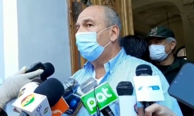 El ministro Arturo Murillo en contacto con los medios. | Captura de pantalla
