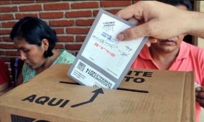 Las mesas de sufragio comenzaron a cerrarse el domingo pasadas las 16:00 tras haberse cumplido ocho horas de votación