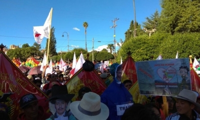 El Cabildo en la plaza de la ex estación. Foto: CORREO DEL SUR