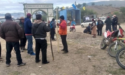  bloquean la tranca de Capinota