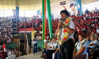  El presidente Evo Morales entregó el martes 2.171 computadoras portátiles Kua de la empresa estatal Quipus. ( Ver fotos)