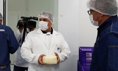 El gobernador Alex Ferrier inspeccionó el lugar/Foto. RRSS