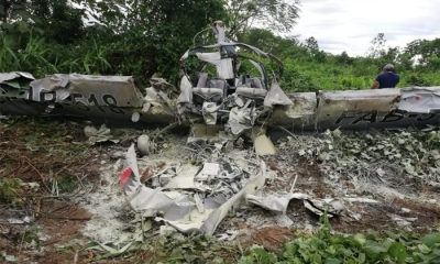 Así quedó la avioneta de la FAB. Foto/RRSS
