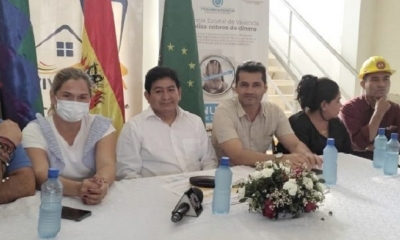 El ministro de Obras Públicas, Servicios y Vivienda, Edgar Montaño