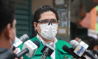 El director del Servicio Departamental de Salud (Sedes) Santa Cruz, Marcelo Ríos. / Foto: Gobernación de Santa Cruz
