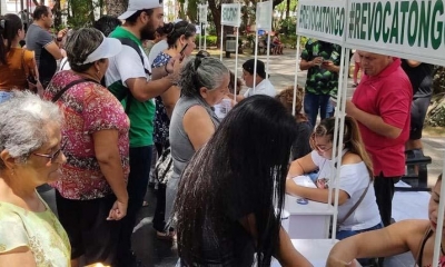 La mañana de este sábado, en la plaza principal de la ciudad de Santa Cruz. | Agencias