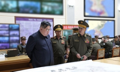 El líder norcoreano Kim Jong visita el centro de entrenamiento del Departamento de Estado Mayor del Ejército Popular de Corea (Reuters)
