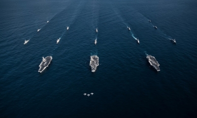 Los portaviones USS Ronald Reagan, USS Theodore Roosevelt y USS Nimitz y buques de la Armada surcoreana en el Pacífico occidental