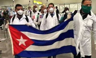 Brigada de médicos cubanos llegan a Italia hace dos meses