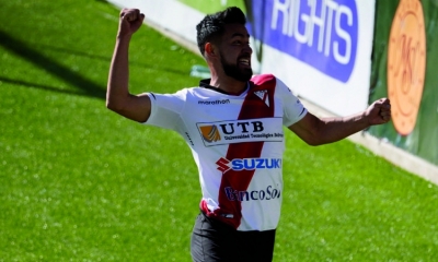 Ramallo celebra el primer gol millonario, ayer en Villa Ingenio.