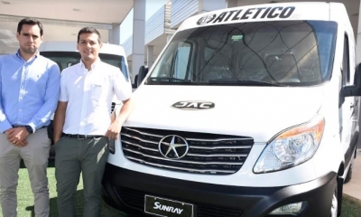 Daniele Stabile, presidente del Club Atlético Juniors y Ariel Del Granado, Brand Manager JACFoto. FS