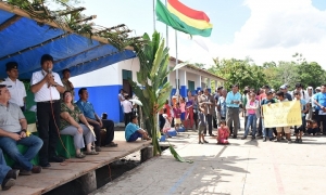 Tipnis, Beni. A través del programa Bolivia Cambia, el Presidente Evo Morales entregó la Unidad Educativa Comunidad Santa Clara, municipio de Loreto