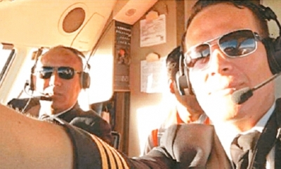 Los pilotos del avión antes del accidente aéreo. Foto: Internet