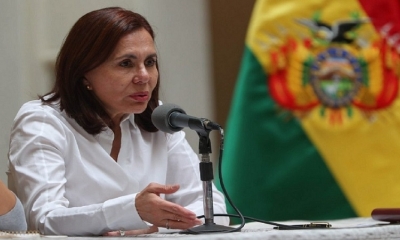 Canciller Karen Longaric