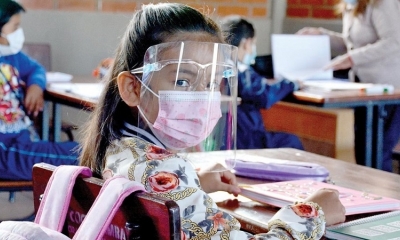 Carnet de vacuna contra Covid-19 no será obligatorio en colegios