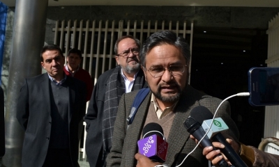 Ministro de la Presidencia ALfredo Rada , de Economía y de Educación en declaraciones a la prensa sobre la Upea en puertas del FNDR. Foto: ABI