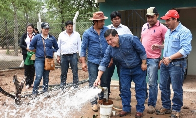 Alcalde de Yacuiba, inaugura Pozos que abastecen agua
