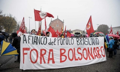 Una protesta contra la llegada del presidente brasileño Jair Bolsonaro en Anguillara Veneta