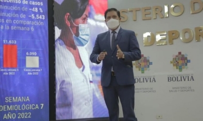 El ministro de Salud, Jeyson Auza, este lunes.