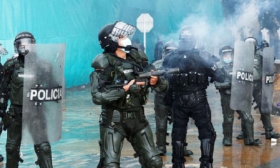 Fiscalía imputará a policías por 3 homicidios durante protestas en Colombia. | Fuente: EFE