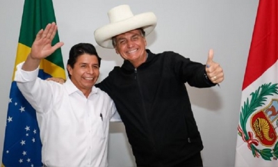 El presidente brasileño, Jair Bolsonaro (der.) que recibió a su homólogo peruano, Pedro Castillo. | EFE