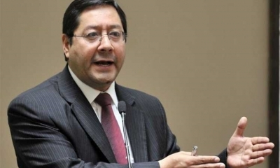 El candidato del Movimiento Al Socialismo-Instrumento Político por la Soberanía de los Pueblos (MAS-IPSP), Luis Arce Catacora