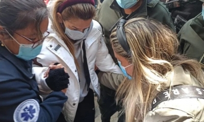 La exmandataria al ingresar al penal de Miraflores.