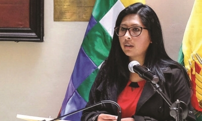 La presidenta de la Asamblea Legislativa, Eva Copa