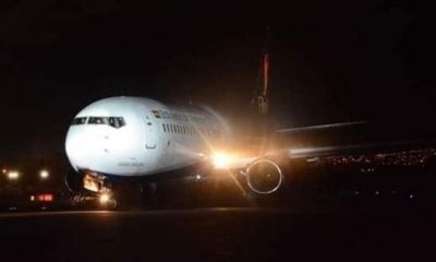 Una nave de BOA en el aeropuerto de Tarija. / Foto: Radio Mistol.