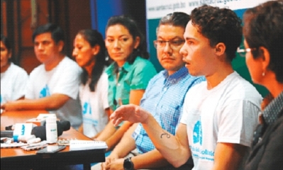 Richard David lleva un mensaje de esperanza a las personas que, al igual que él, padecen este mal. Foto: El Deber