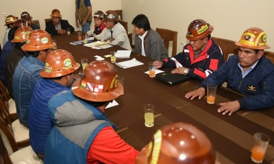 El presidente Evo Morales se reúne esta madrugada en Cochabamba con mineros cooperativistas de Potosí. 