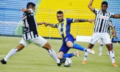 Sebastián Marset con la camiseta del Deportivo Capiatá de Paraguay
