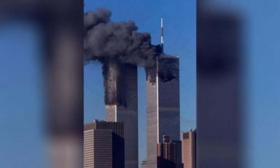 Las torres del World Trade Center arden tras el ataque de la mañana del 11 de septiembre de 2001 en la ciudad de Nueva York.