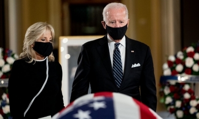 El candidato presidencial demócrata Joe Biden y su esposa, Jill Biden. Foto: AFP