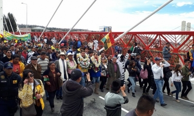 Luis Revilla encabezó el estrenó del puente/Foto. RRSS