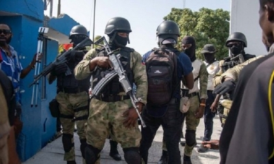 Según la Policía de Haití, el comando armado que asesinó al presidente estaba formado por casi una treintena de personas. | Fuente: EFE
