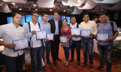 Así participaron el foro de gas/Foto. RRSS